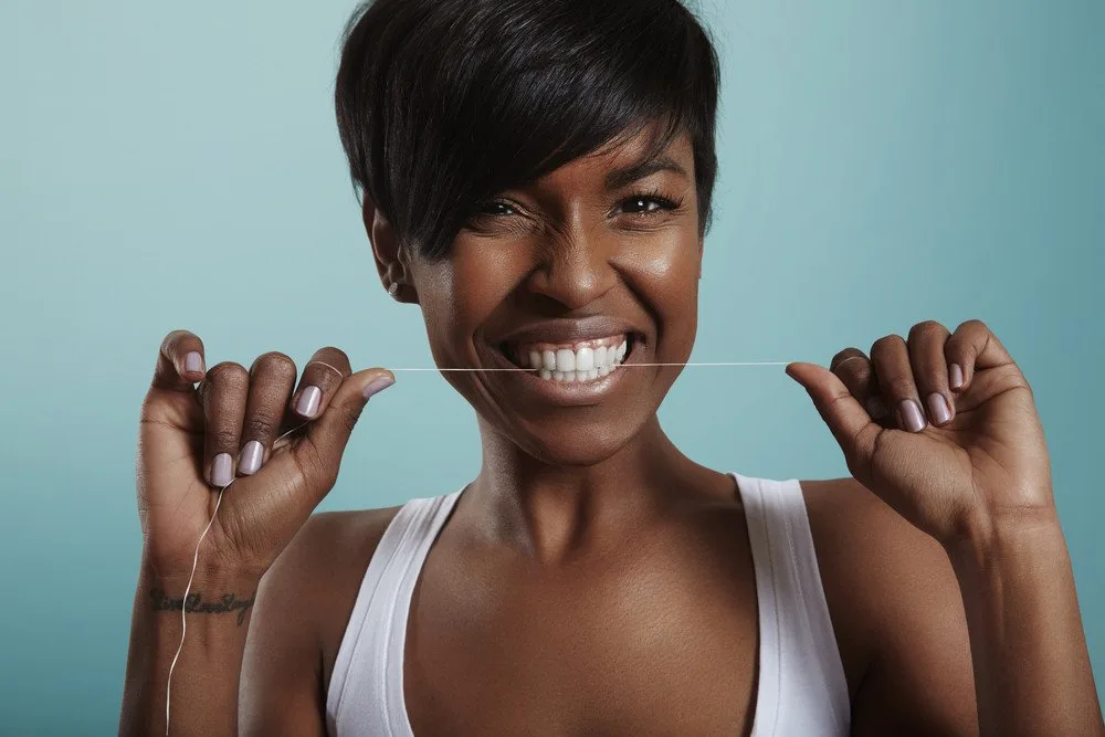 Benefits of Flossing Your Teeth: 5 Reasons to Floss Regularly