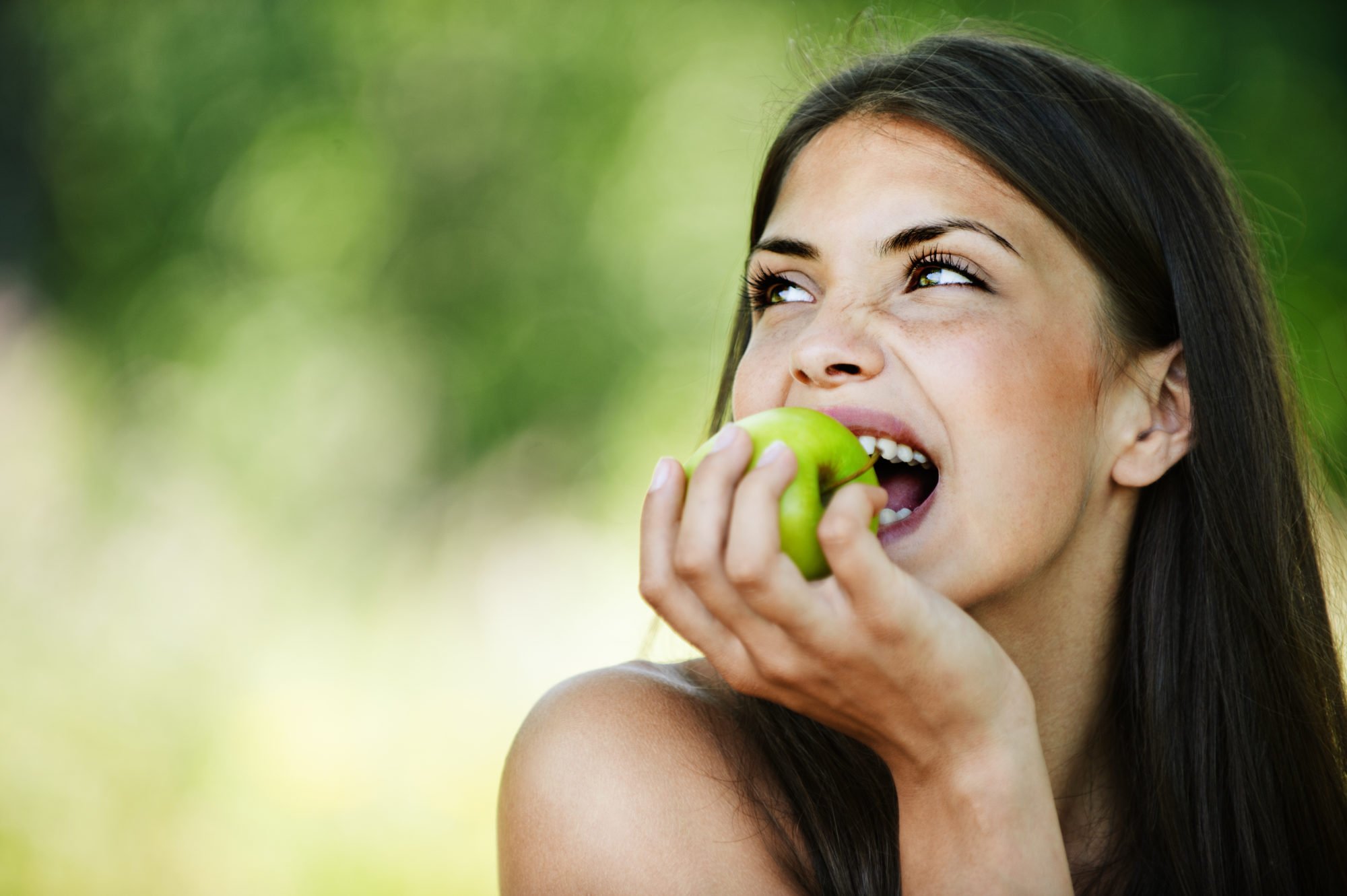 Feeling Snacky? Try These 7 Healthy Snacking Tips