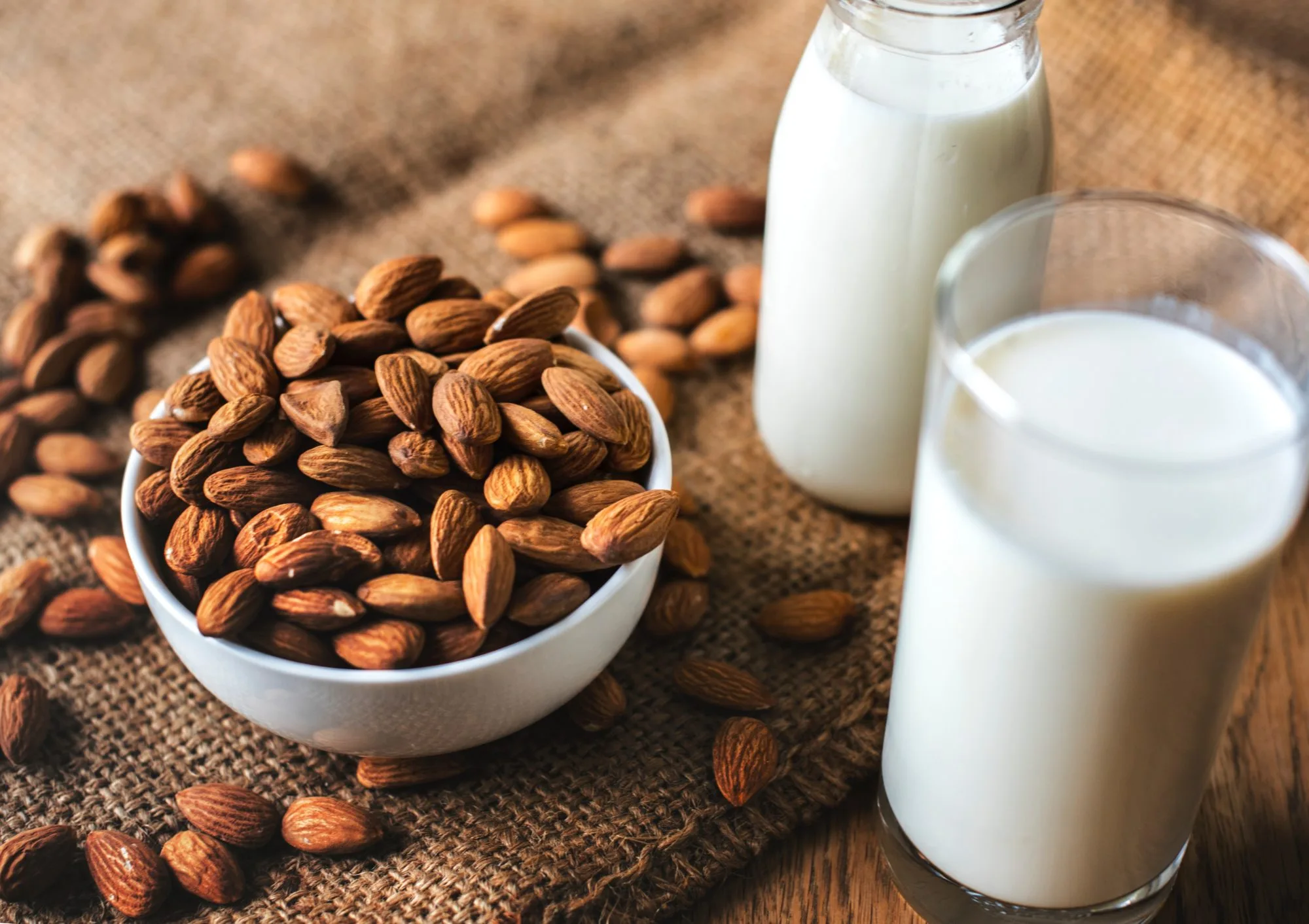 Trendy Almond Milk And Why It’s Better For Your Health