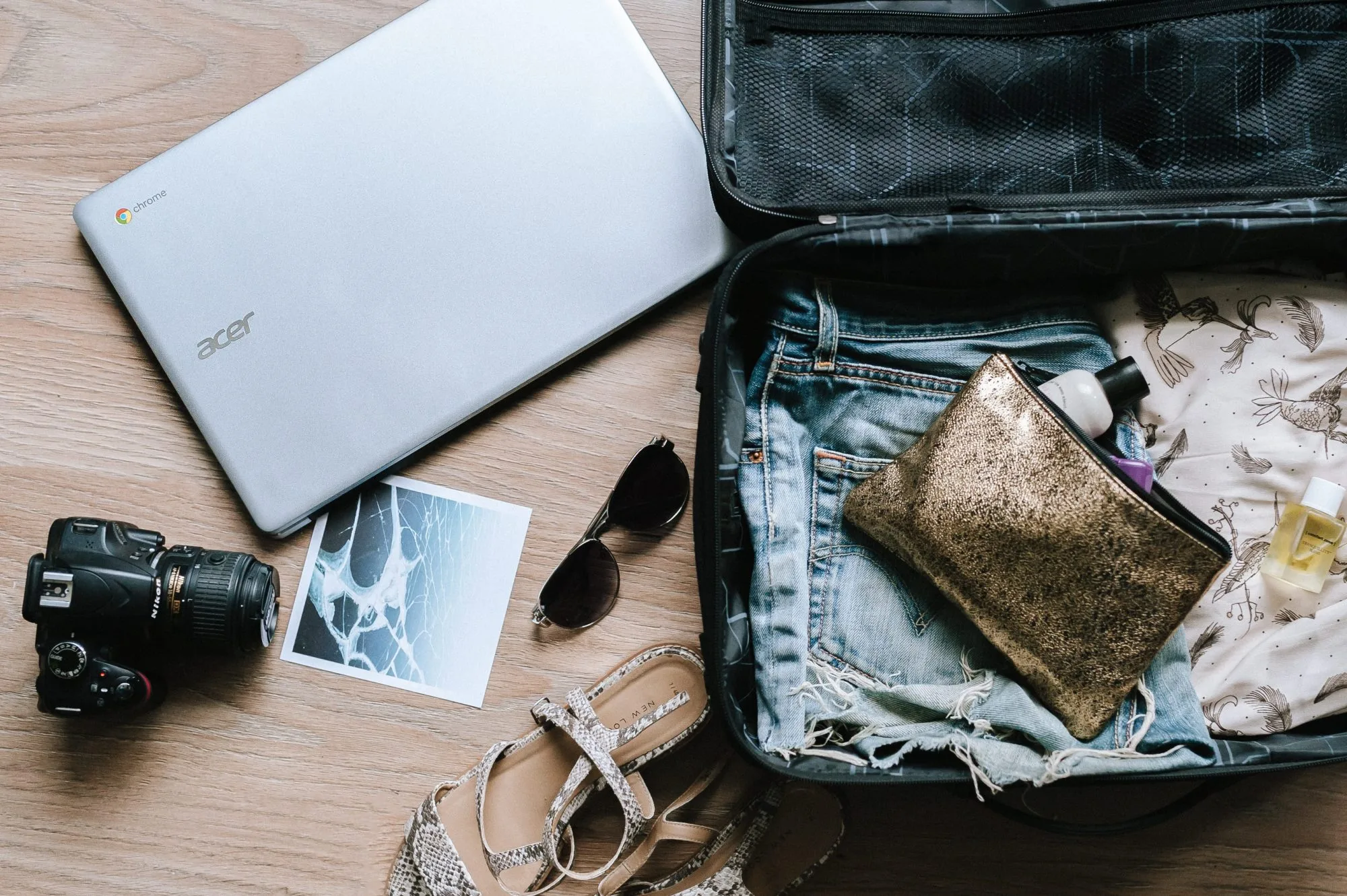 Everything You Need To Pack For The Ultimate Travelling Experience