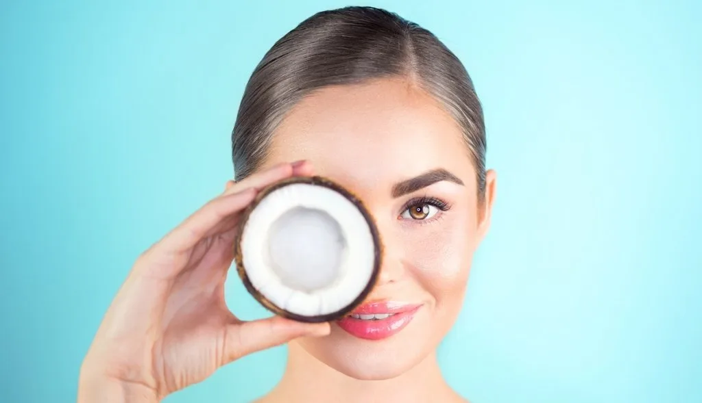 Coconut Oil: Anti-Aging and Beauty Benefits For The Skin