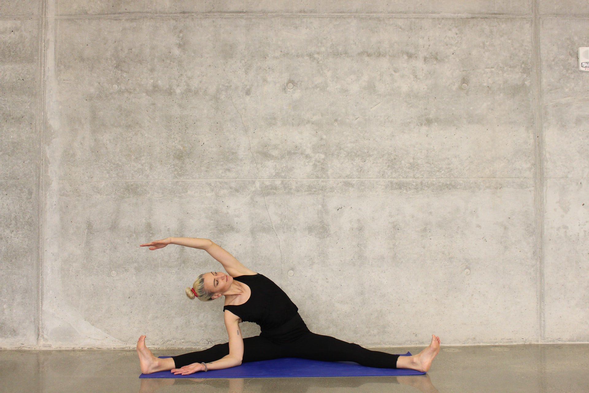 A Feel Good Pilates Side Stretch To Keep You Going