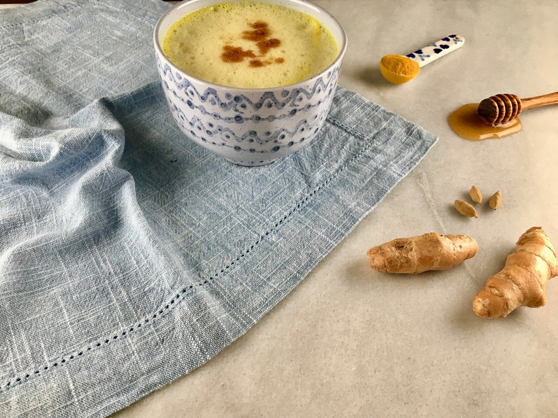 7 Great Reasons You Need To Drink Turmeric Milk