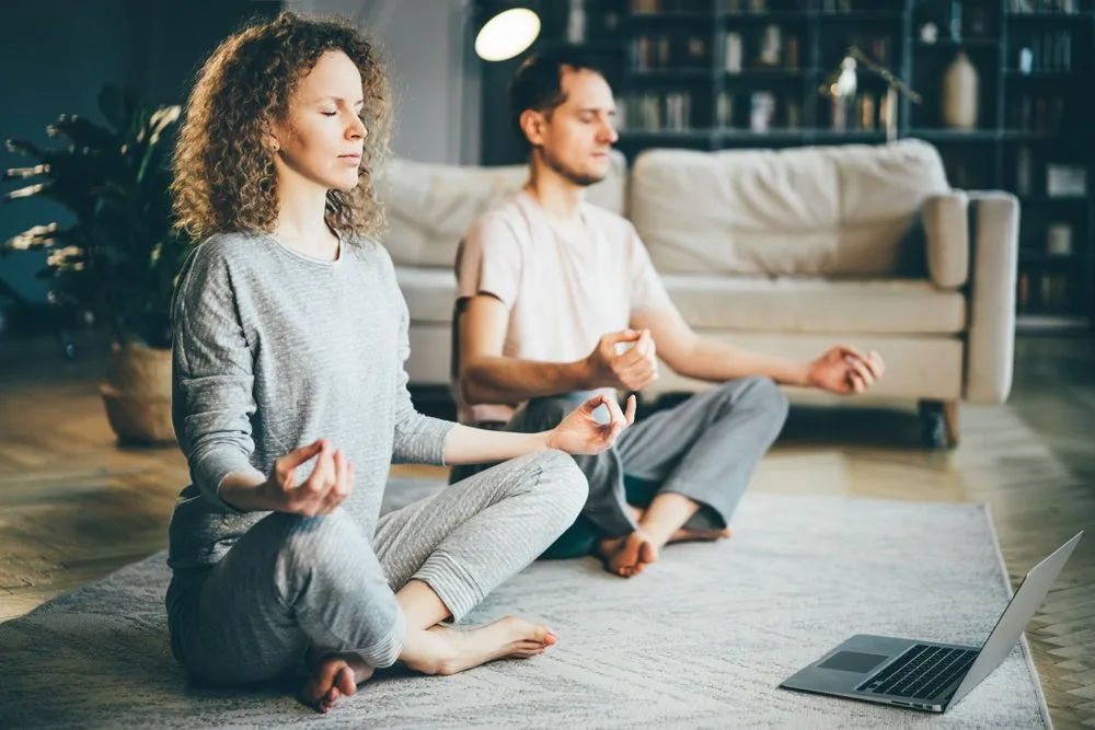 Researchers Confirm Online Yoga Improves Wellbeing