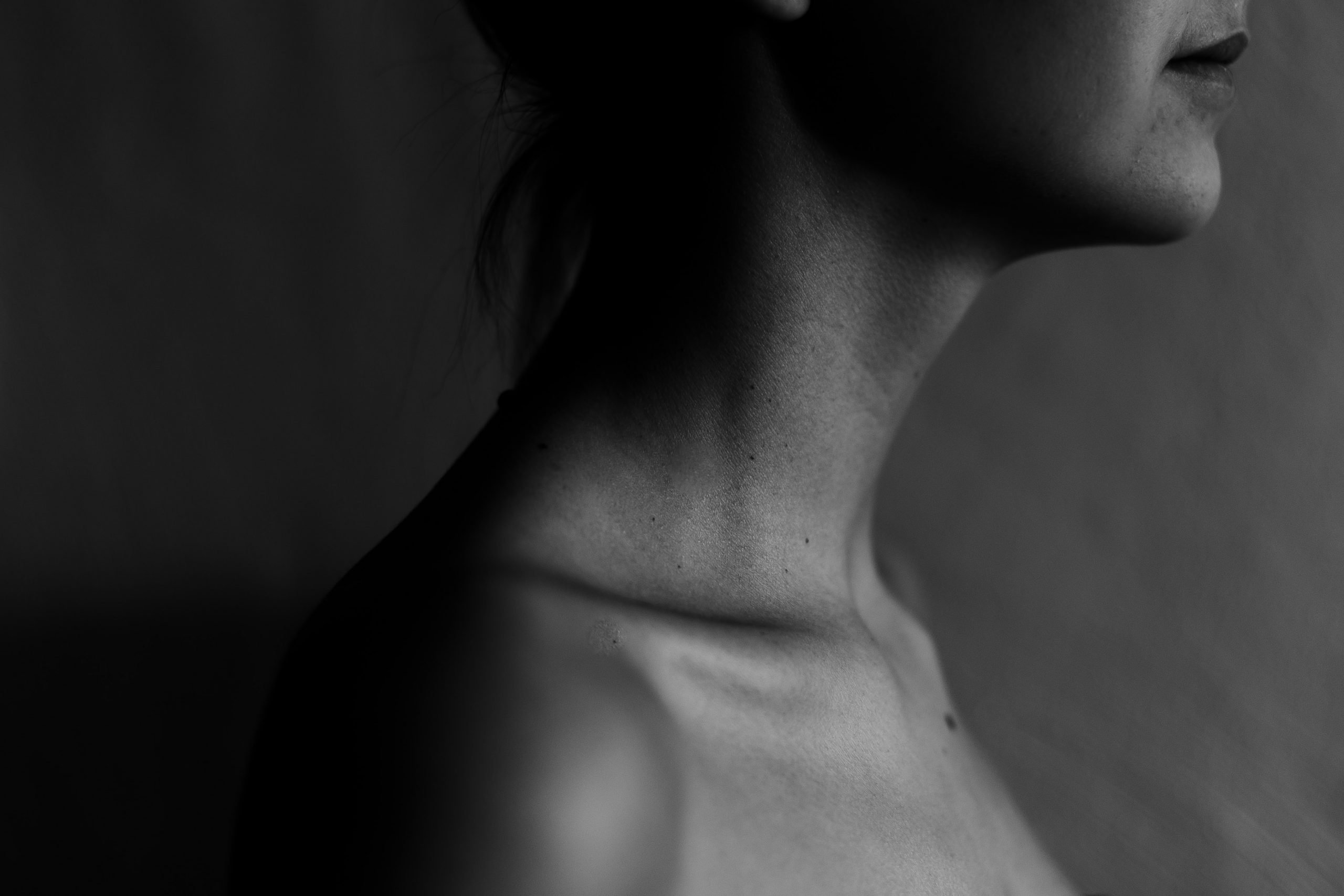 Don’t Let A Sagging Neck Give Away Your Age