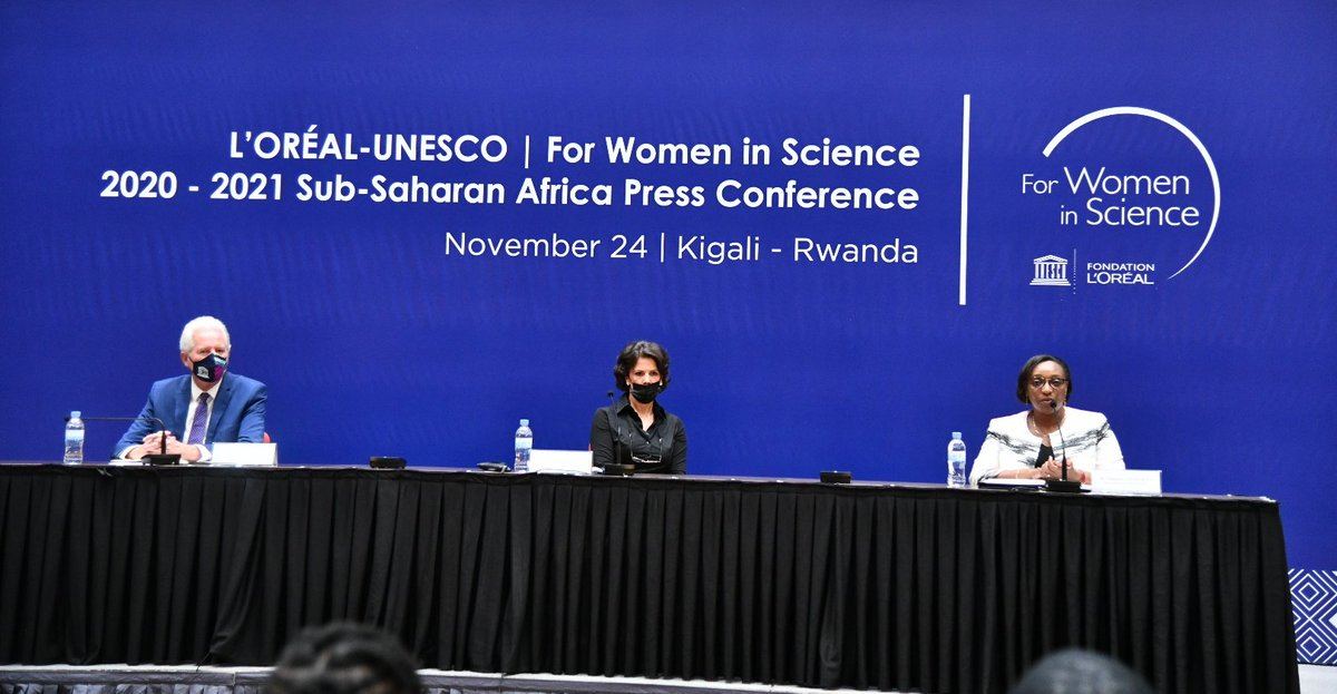 For Women In Science Young Talent Awards Places African Scientists Center Stage