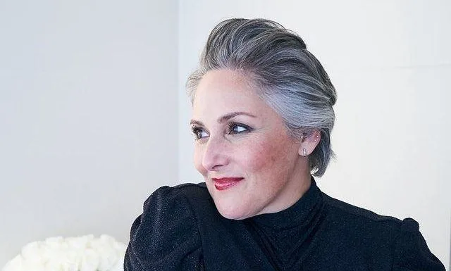 Ricki Lake Speaks About Dealing With Female Hair Loss