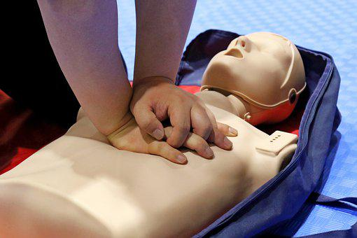 The CPR Card: Your License to Save Lives – How to Obtain and Renew It
