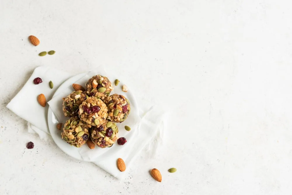 Healthy Holiday Snacks: Peanut Butter Energy Balls