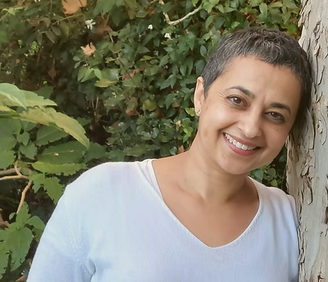 Dr. Ela Manga