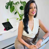 Dr Shahra Sattar