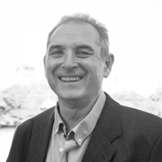 Dr Kevin Lotzof