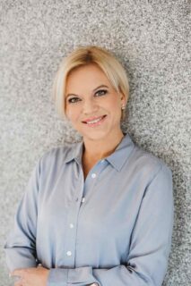 Professor Renata Schoeman